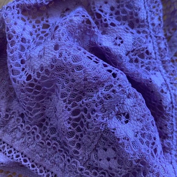 Victoria’s Secret lavender bralette - Picture 3 of 6